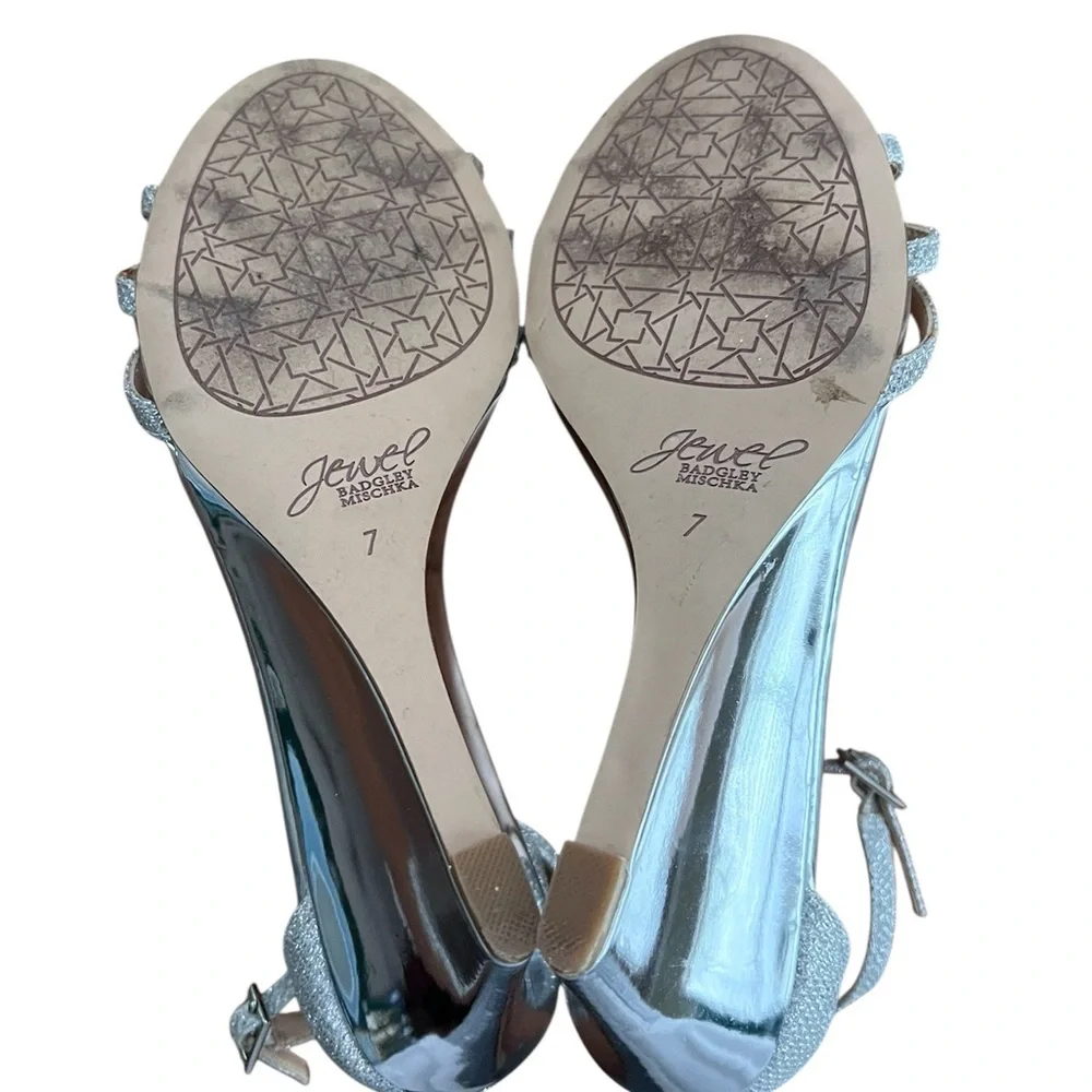 Badgley Mischka Silver Metallic Jewel Wedge Sandals Size 7